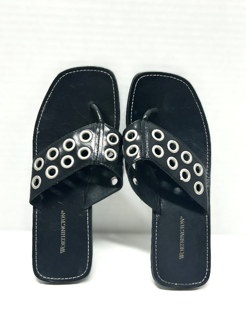 Worthington black thong sandal size 7 ½